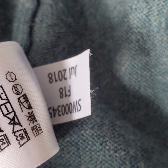 SmartWool dark aqua wool blend pull over sweater with a V-neck Large - Picture 2 of 10